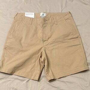 H&M Men's Beige Flat Front Shorts